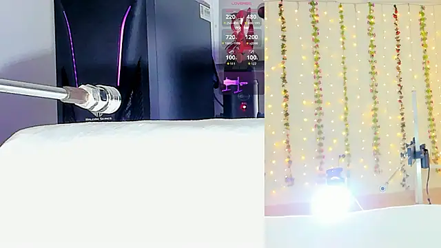 Snapshot of Kitty__Rose__ chatting on 02/14/26, 10:04 Kitty Rose online show from 02/14/26, 10:04