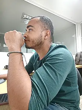 SanChacal5694 online show from 12/01/25, 10:21