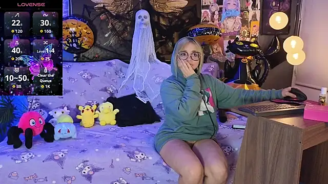 Mafecosecret online show from 10/19/25, 04:26