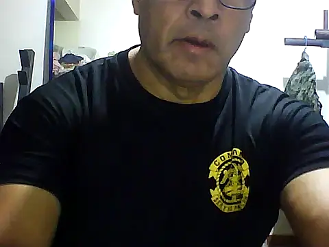 Snapshot of sexigym35 chatting on 09/09/25, 02:54 sexigym35 online show from 09/09/25, 02:54