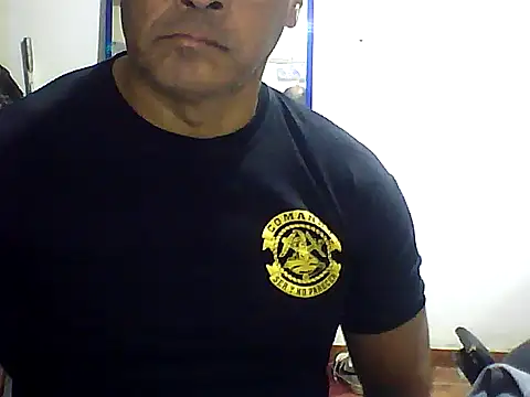 Snapshot of sexigym35 chatting on 09/18/25, 02:58 sexigym35 online show from 09/18/25, 02:58