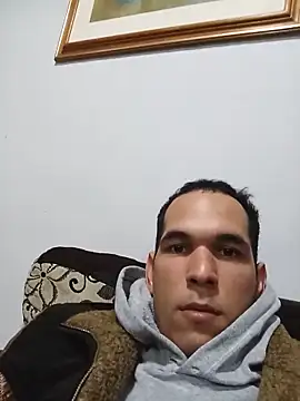 Snapshot of Alejandro260785 chatting on 06/21/26, 03:29 Alejandro260785 online show from 06/21/26, 03:29