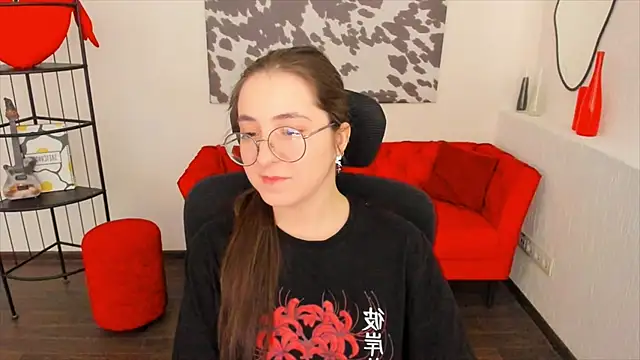 Snapshot of VirtuallVoyant chatting on 11/27/25, 06:47 VirtuallVoyant online show from 11/27/25, 06:47