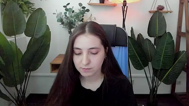 VirtuallVoyant online show from 06/03/26, 07:20