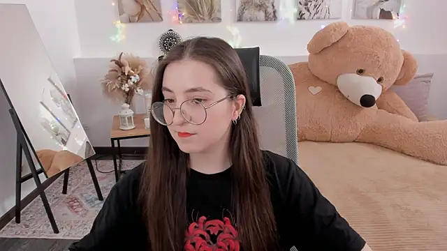 VirtuallVoyant online show from 03/27/26, 08:26