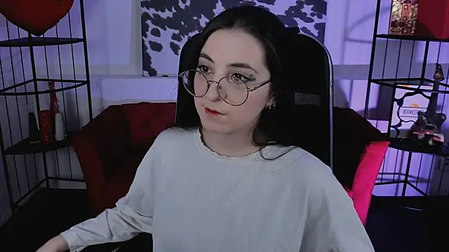 VirtuallVoyant online show from 04/15/26, 07:29