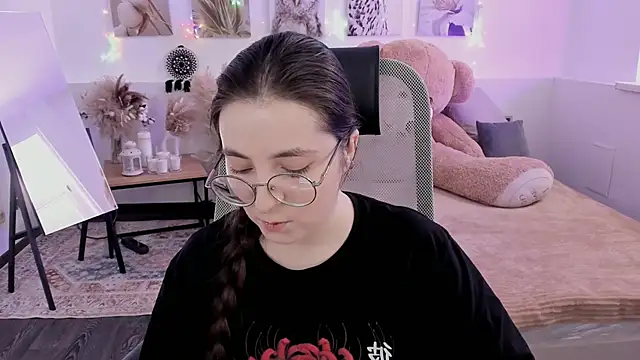 VirtuallVoyant online show from 03/04/26, 07:27