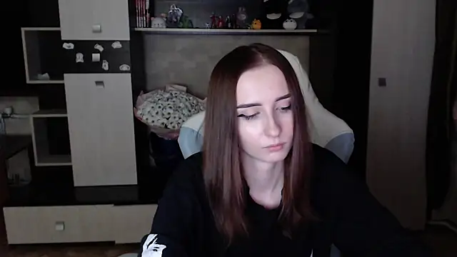 Cutti Crystal online show from 10/22/25, 07:57