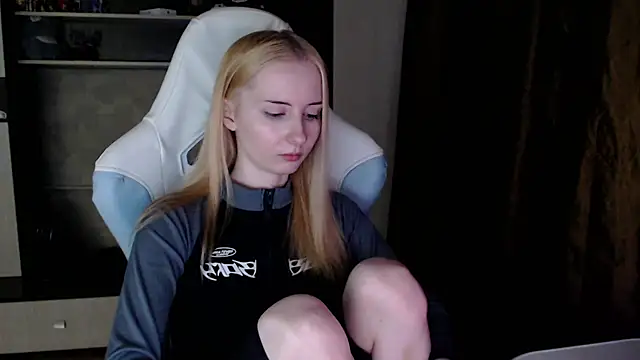 Cutti Crystal online show from 03/25/26, 11:47