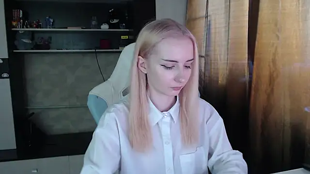 Cutti Crystal online show from 04/02/26, 01:57