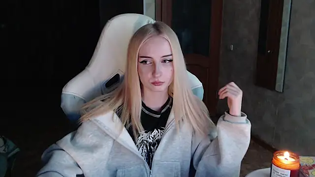 Cutti Crystal online show from 04/16/26, 07:14