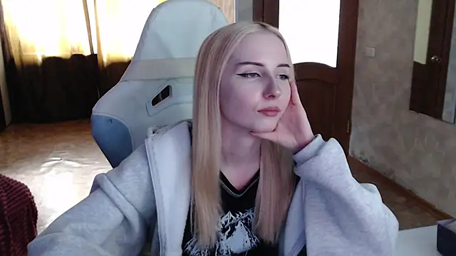 Cutti Crystal online show from 04/10/26, 09:27