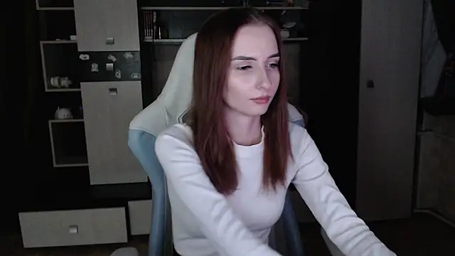 Cutti Crystal online show from 12/04/25, 11:04