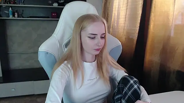 Cutti Crystal online show from 03/10/26, 11:25