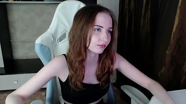 Cutti Crystal online show from 02/05/26, 02:02