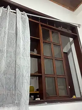 Huitaca  online show from 12/02/25, 12:22