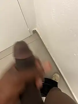 kamo012000 online show from 04/16/26, 10:27