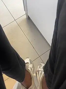 kamo012000 online show from 11/07/25, 10:09