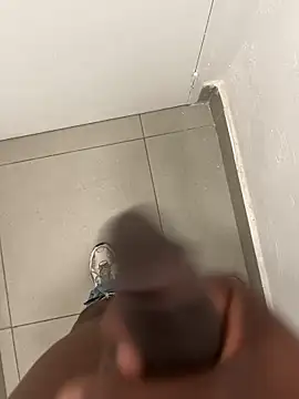 kamo012000 online show from 09/25/25, 12:44