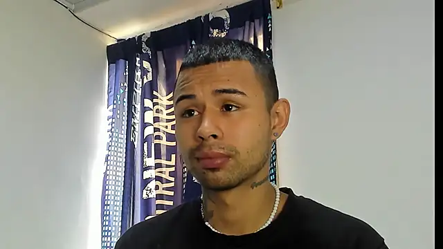  Logan Colton  online show from 11/20/25, 05:57