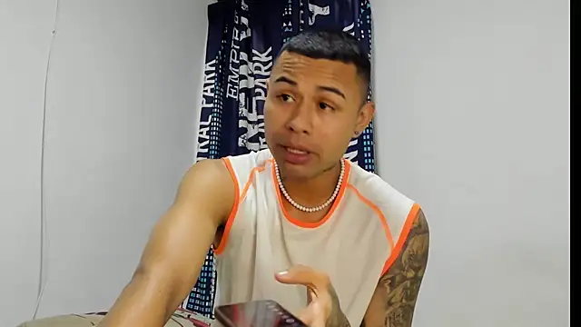  Logan Colton  online show from 11/27/25, 09:15