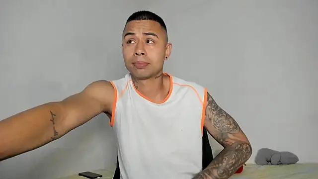  Logan Colton  online show from 05/05/26, 11:08