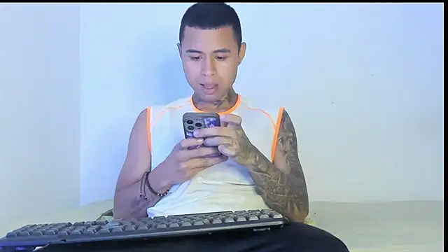  Logan Colton  online show from 07/11/26, 06:30