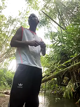  Logan Colton  online show from 11/22/25, 06:51