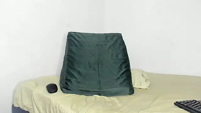  Logan Colton  online show from 04/17/26, 05:16