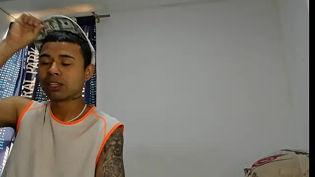  Logan Colton  online show from 12/21/25, 08:53