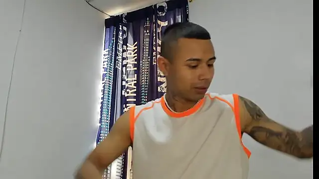  Logan Colton  online show from 11/26/25, 07:47