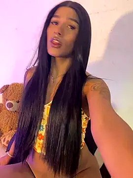 Snapshot of cam11_07 chatting on 10/21/25, 09:25 cam11 07 online show from 10/21/25, 09:25