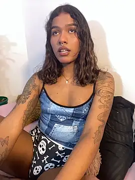 Snapshot of cam11_07 chatting on 12/02/25, 04:03 cam11 07 online show from 12/02/25, 04:03