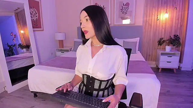 AuroraEvanss online show from 05/15/26, 09:24
