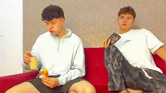 willy sexxx18 online show from 02/11/26, 01:55