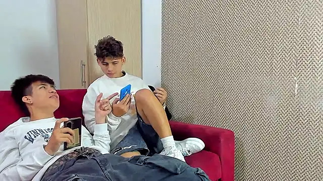 willy sexxx18 online show from 03/24/26, 07:25