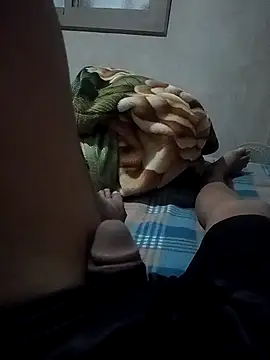 Snapshot of svvagesexyy chatting on 10/24/25, 08:30 svvagesexyy online show from 10/24/25, 08:30