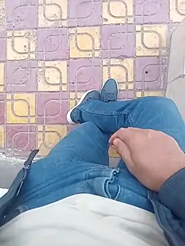 Snapshot of svvagesexyy chatting on 11/05/25, 07:44 svvagesexyy online show from 11/05/25, 07:44