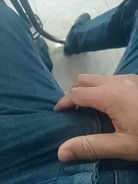 Snapshot of svvagesexyy chatting on 11/23/25, 09:30 svvagesexyy online show from 11/23/25, 09:30