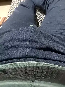 Snapshot of svvagesexyy chatting on 11/18/25, 08:01 svvagesexyy online show from 11/18/25, 08:01