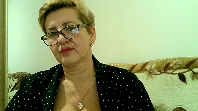 Dana4921 online show from 10/30/25, 05:10