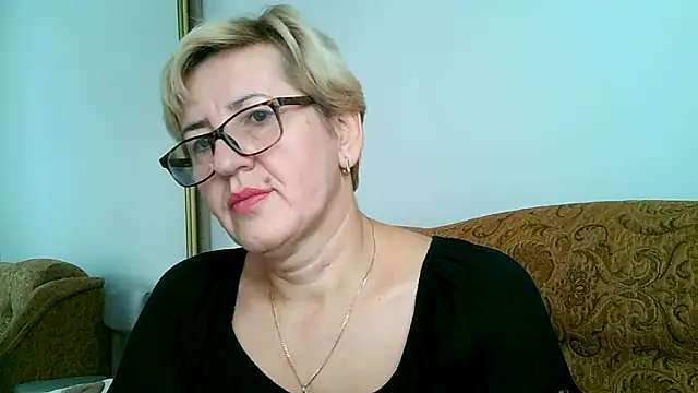 Dana4921 online show from 10/13/25, 01:34