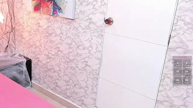 Snapshot of SASHA_BROWNIE__ chatting on 10/04/25, 07:59 SASHA BROWNIE online show from 10/04/25, 07:59