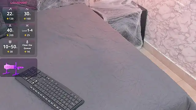 Snapshot of SASHA_BROWNIE__ chatting on 10/10/25, 08:09 SASHA BROWNIE online show from 10/10/25, 08:09