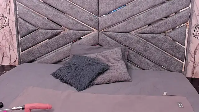 SASHA BROWNIE   online show from 01/11/26, 07:32