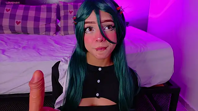 Taylorsmitth  online show from 12/01/25, 12:06