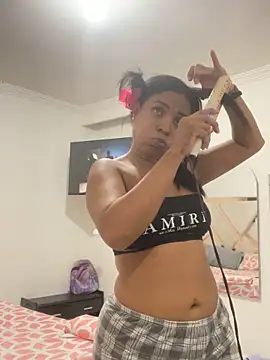 MarianaaSantos online show from 04/07/26, 05:26