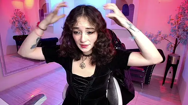 Snapshot of Infernus_vana666 chatting on 10/02/25, 11:35 Infernus vana666 online show from 10/02/25, 11:35