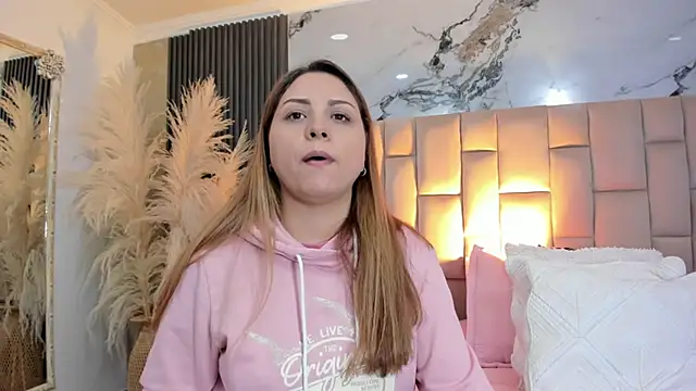 cloesummerr  online show from 03/11/26, 01:38