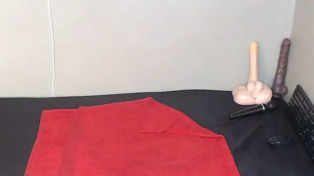 TrishahXo online show from 02/06/26, 03:30